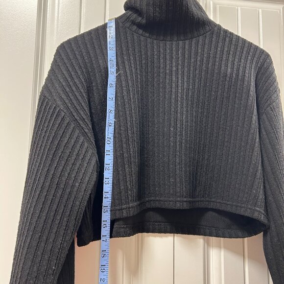 OAK + FORT Cropped Turtleneck Sweater Black - Picture 7 of 9